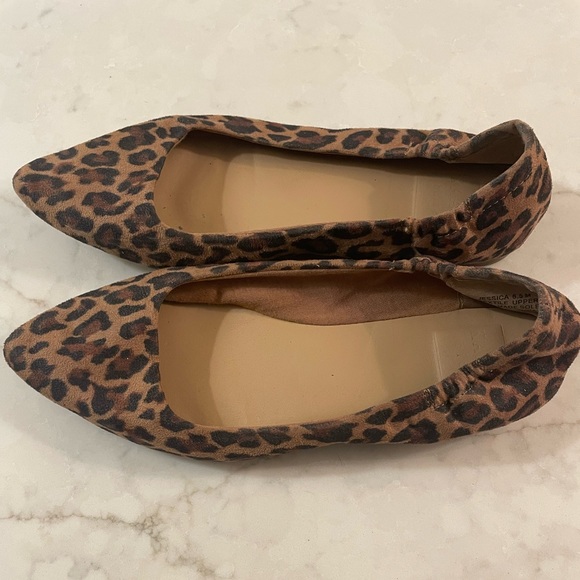 Cheetah Print Flats - Picture 3 of 3